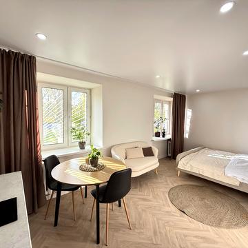 Дмитра Павличка просп., 8