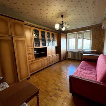 Володимира Івасюка просп. (Героїв Сталінграду), 25