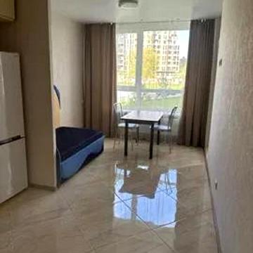 Пасічна вул., 8