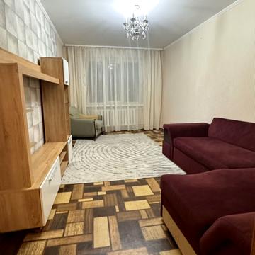 Максима Залізняка вул., 18