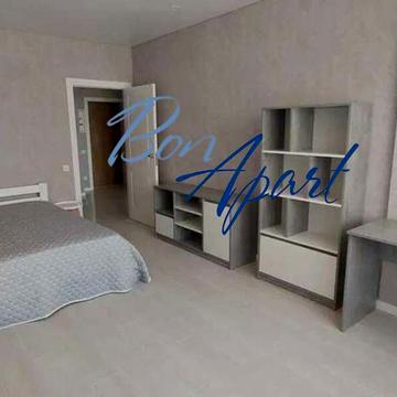 Академіка Заболотного вул., 1-А