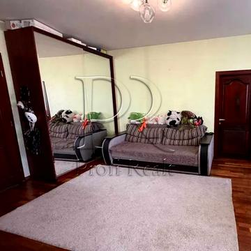 Миколи Міхновського бульв. (Дружби народів), 18/7