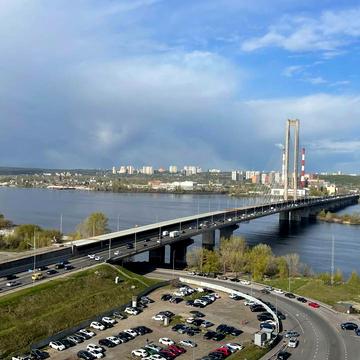 Зарічна вул., 1-В