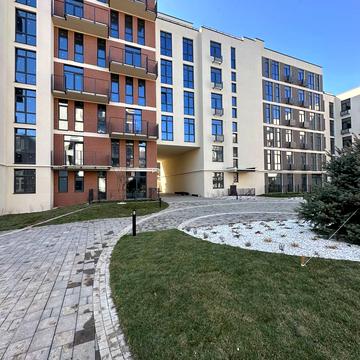 Лісна вул., (Будинок)