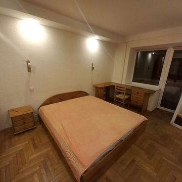 Велика Васильківська вул. (Червоноармійська), 102