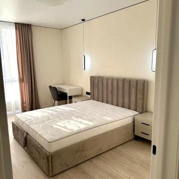 Віктора Некрасова вул. (Північно-Сирецька), 8