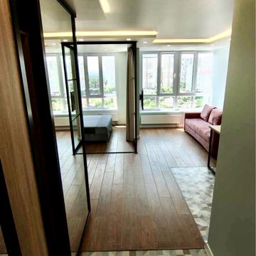 Каховська вул., 60