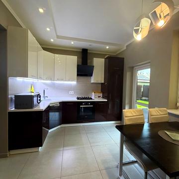 Ярова вул. (Червоноармійська)