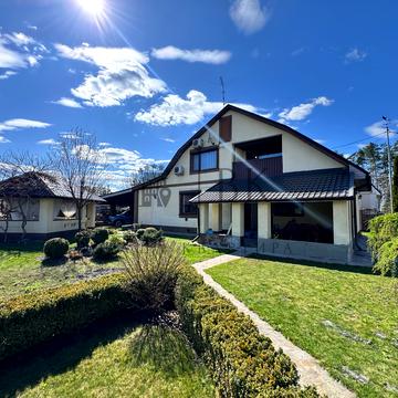 Успенська вул. (ватутіна)