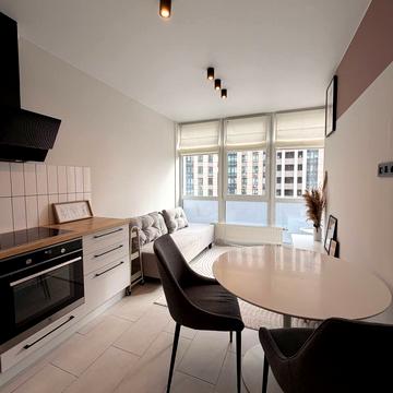 Університетська вул., 3/3