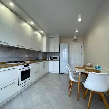 Стрийська вул., 99