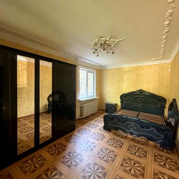 Небесної Сотні просп. (Маршала Жукова), 15