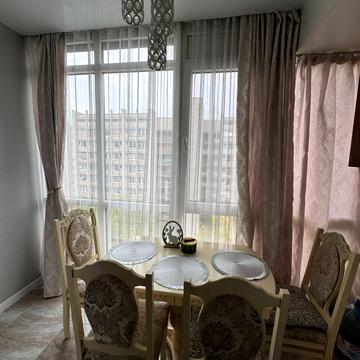 Набережна Перемоги вул., 42