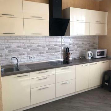 Середньофонтанська вул., 35