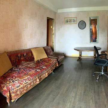 Ореста Левицького вул. (Академіка Курчатова), 18