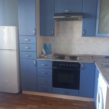 Мілютенка вул., 17