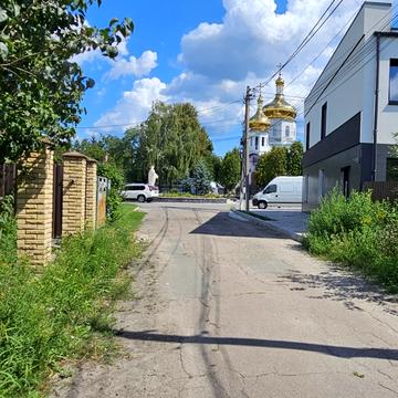 Івана Франка вул., 4