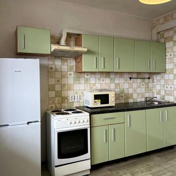 Лариси Руденко вул., 10-Г