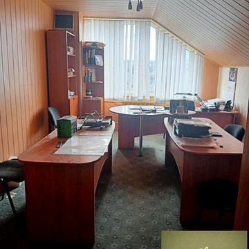 Уласа Самчука вул., 6а