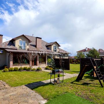 Ярославська вул., 6