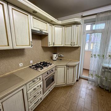 Князя Острозького вул., 28