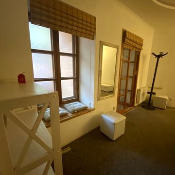 Онілової пров., 4