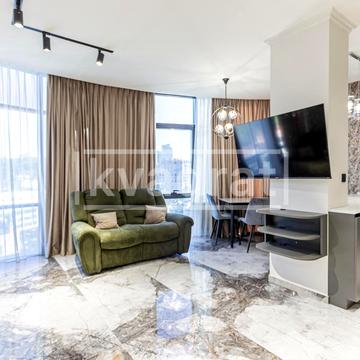 Олегівська вул., 1