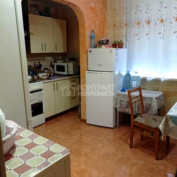 Амосова вул. (Корчагінців), 9