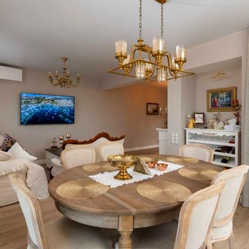 Предславинська вул., 40