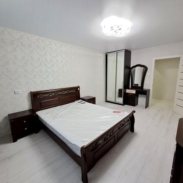 Ясинуватський пров., 11