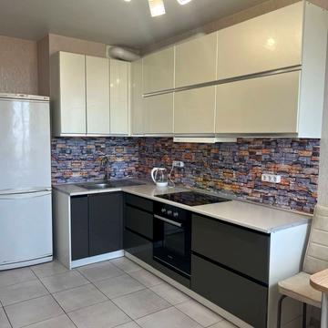 Віталія Нестеренка вул., 1б