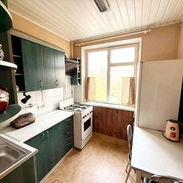 Романа Атаманюка вул., 33