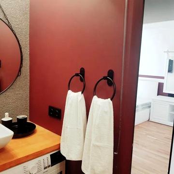 Якова Гніздовського вул., 75Б