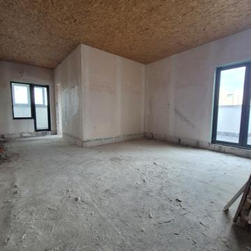 Магістральна вул., 33