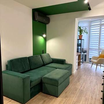 Набережна Перемоги вул., 42