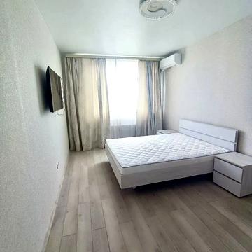 Князя Ярослава Мудрого просп., (Будинок)