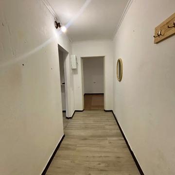 Олександра Поля просп. (Кірова), 44-В
