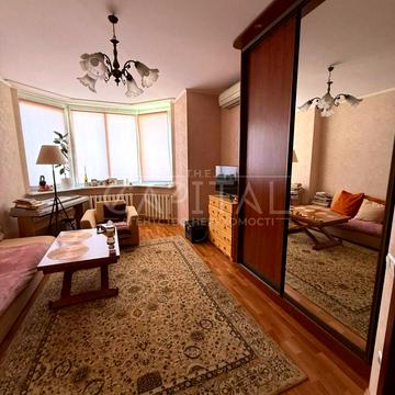 Петра Григоренка просп., 28