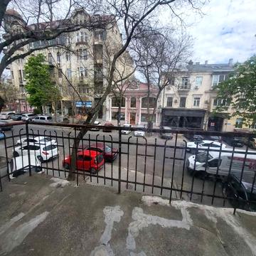 Святослава Караванського вул. (Жуковського), 23