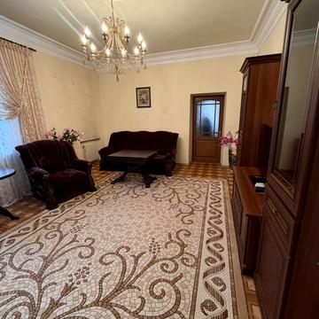 Велика Морська вул., 44