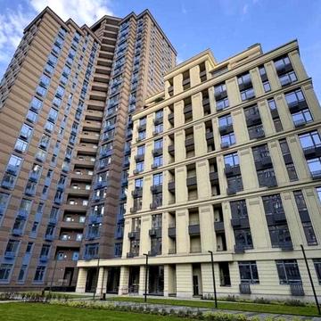 Річкова вул., 4