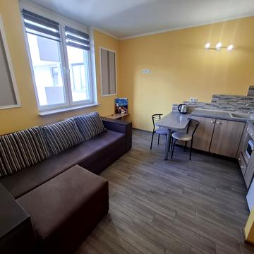 Авраама Лінкольна вул. (Димитрова), 6-А