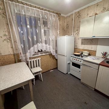 Євгена Коновальця вул., 136д
