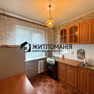 Любомира Гузара просп. (Космонавта Комарова), 8