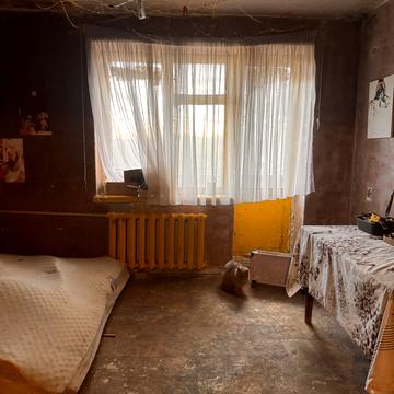 Олександра Алєксєєнка вул., 14