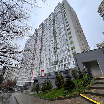 Ковалевського узвіз, 7