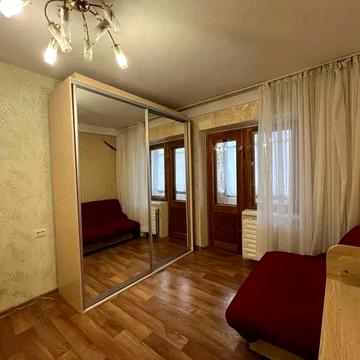 Оболонський просп., 37