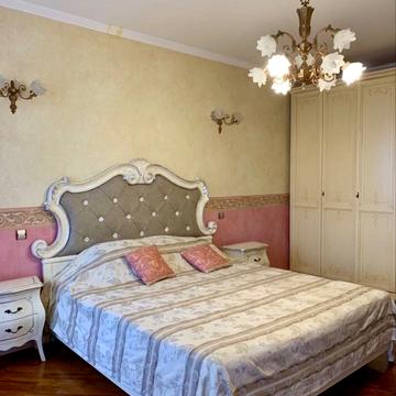 Панаса Мирного вул., 12