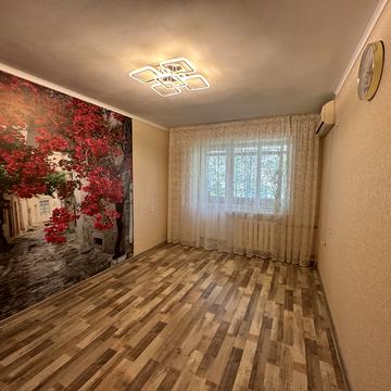 Варненська вул., 17/2