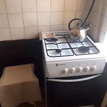 Академіка Доброхотова вул., 7